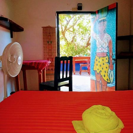 Gundi y Tomas Casa de Huespedes Hotel Puerto Ángel Екстериор снимка