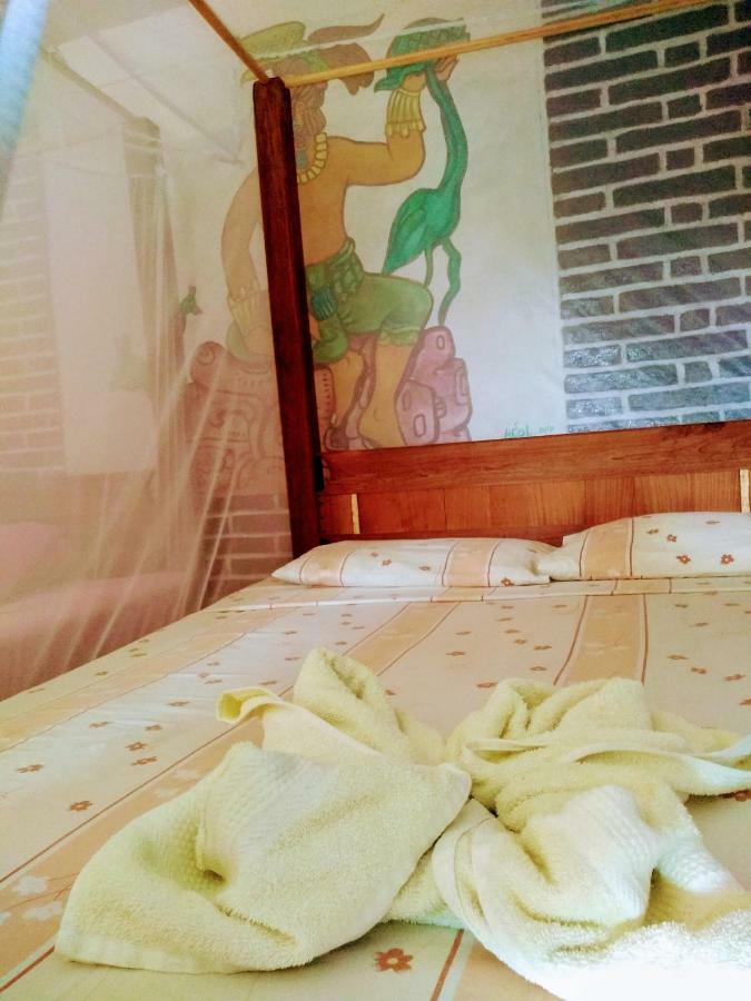 Gundi y Tomas Casa de Huespedes Hotel Puerto Ángel Екстериор снимка